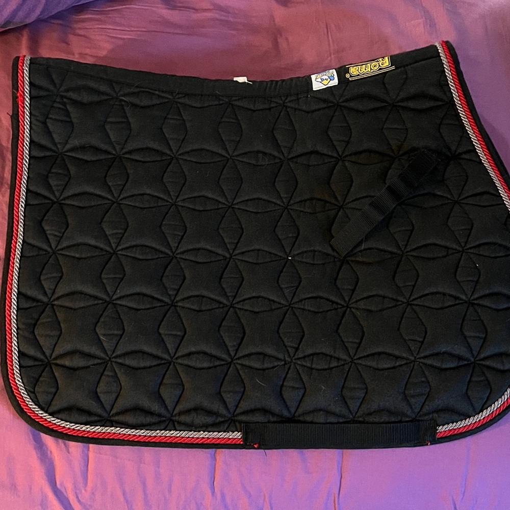 Roma Black easy wick saddle pad red and silver trim. Full size